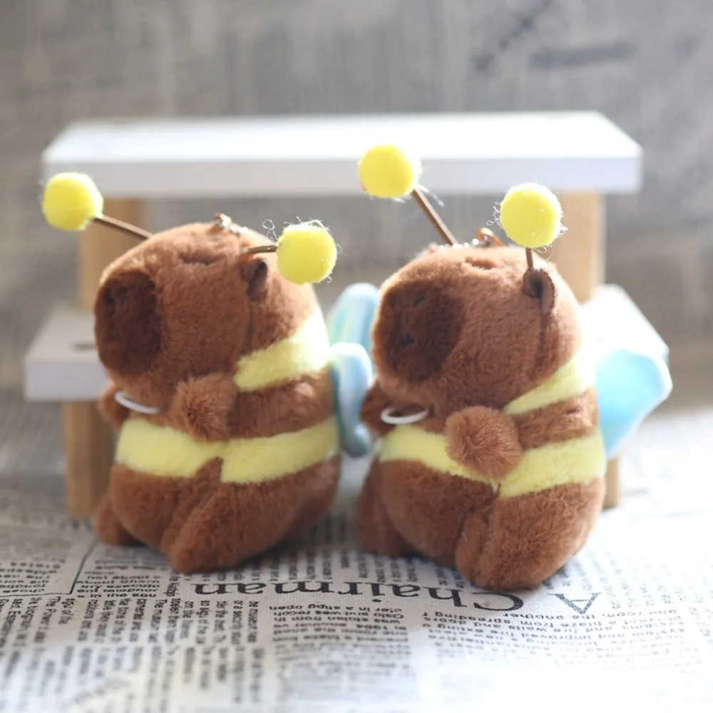 Animal Turtle Bee Capybara Key Ring PP Cotton Cross Dressing Plush Bee Turtle Pendant Pulling Rope Brown Wing Flutter Doll Daily