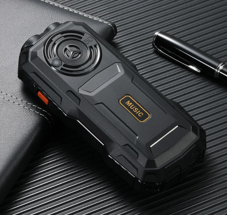 YEEMI Q5 LTE 4G Mobile Phone 2.4'' Screen 3000mAh Dual SIM HD Call Camera FM Double LED Flashlight Type-C Outdoor Button Phone