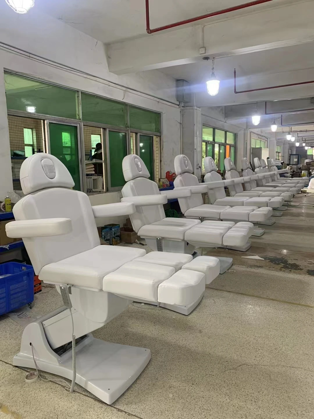 Electric Hydraulic Operating Equipment Motor Leather Furniture Beauty Chairs Electric Massage Bed Dental Spa Facial Table Chairs