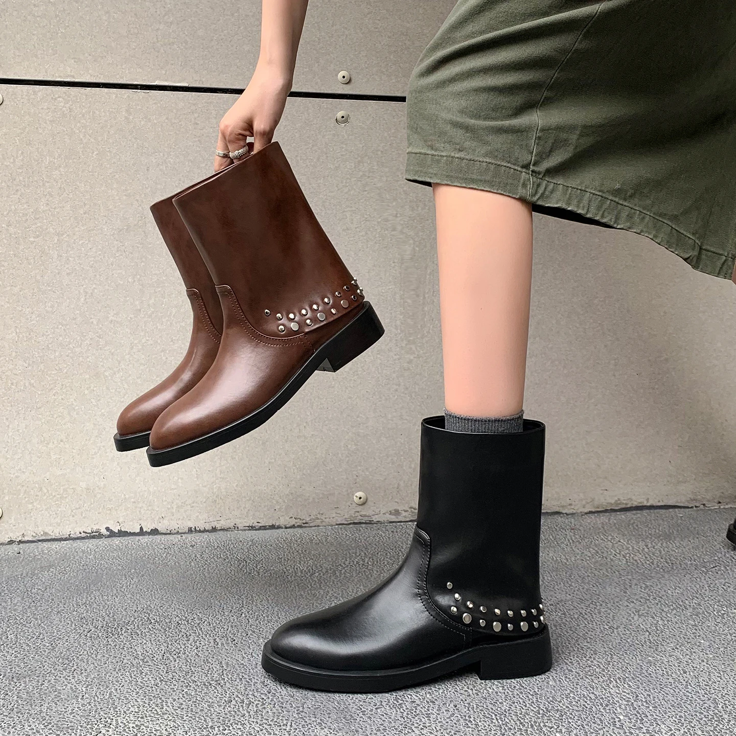 Genuine Leather Cowhide Rivet Ankle boots,Fashion Women Boots,Knight Boots,Fashion Cowboy Boots,Retro Women Shoes