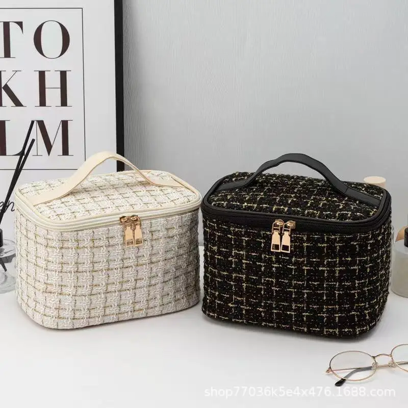 

Fashion Newest Toiletry Bag Internet Celebrity Handheld Makeup Bag Large Capacity Ins Style Portable Travel Cosmetic Bags