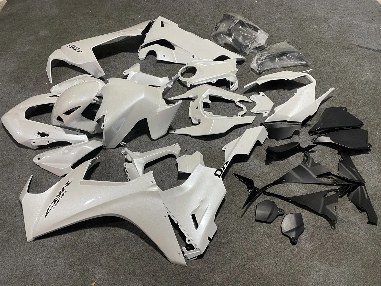 Motorcycle Fairings Kit Fit For Cbr1000rr 2017 2018 2019 2020 Bodywork Set 17 18 19 High Quality Injection New Pearly white