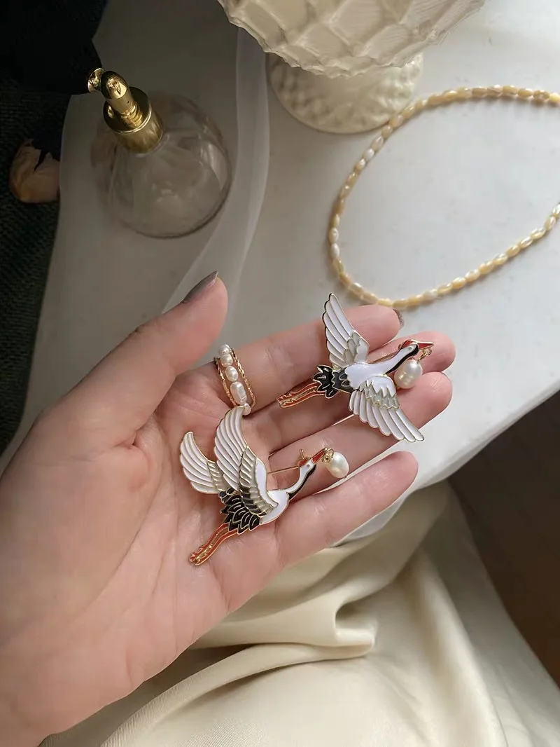 women men crane brooch ins scarf buckle animal jewelry accessories