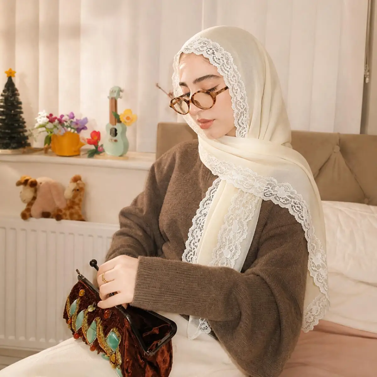 Voile musulman en dentelle florale de qualité supérieure, châle doux et long pour femme, idéal pour la prière quotidienne, l'Aïd, la Raya, et les tenues modestes – Accessoire de mode pour la tête