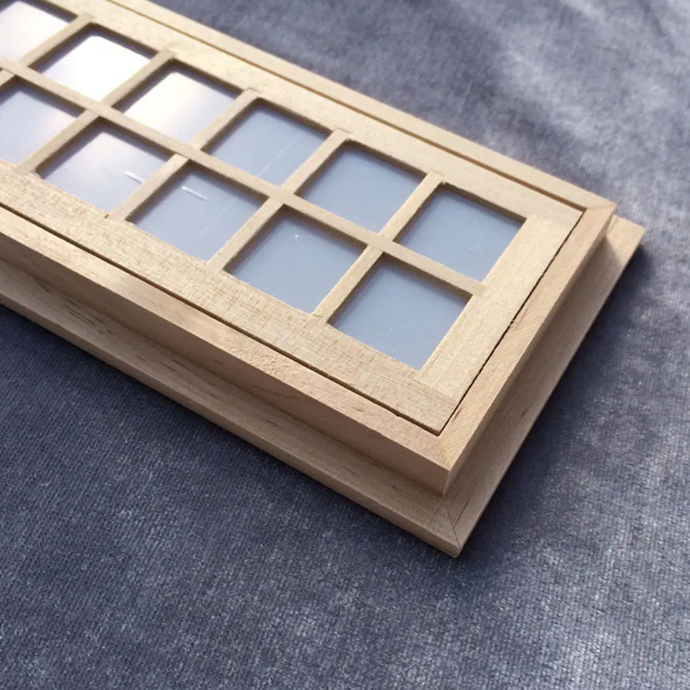 

1Pcs Mini Door Decorative Miniature Lattice Creative Wooden Door for Mini House Furniture Accessory Interior Decoration