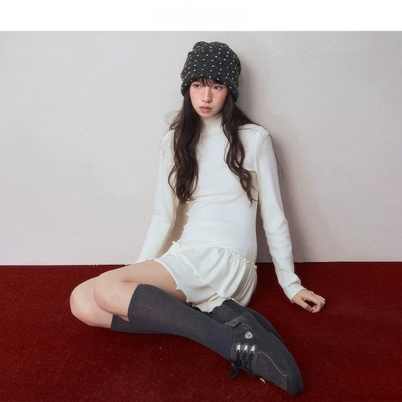 Abito t-shirt a maniche lunghe con collo mezzo alto Donna Autunno Inverno Solido Slim Fit Base sovrapposta Mini abiti con volant Semplice