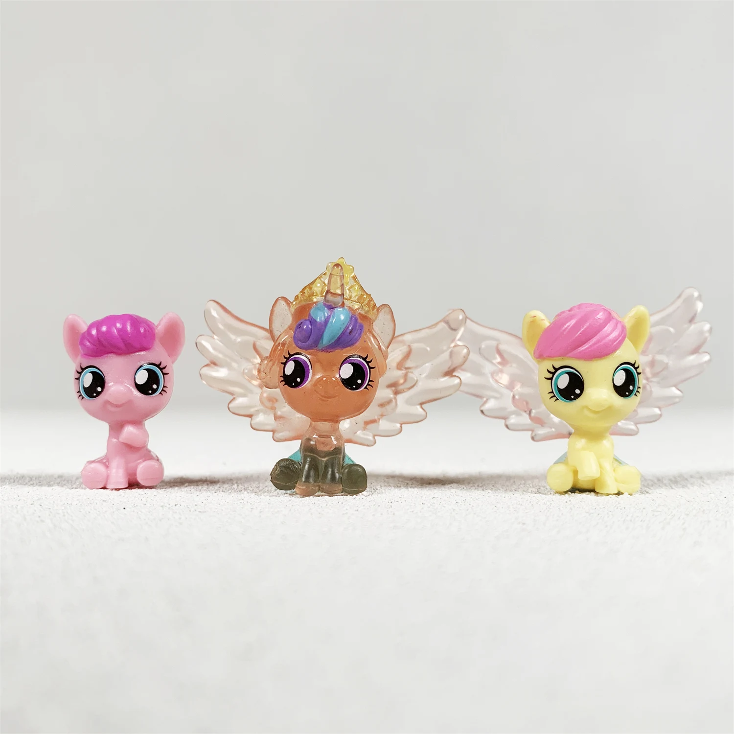 Action Figures 5cm  Little Cute Horse Model Doll  Anime Toys Princess Cadance daughter flurry heart Toys for Children