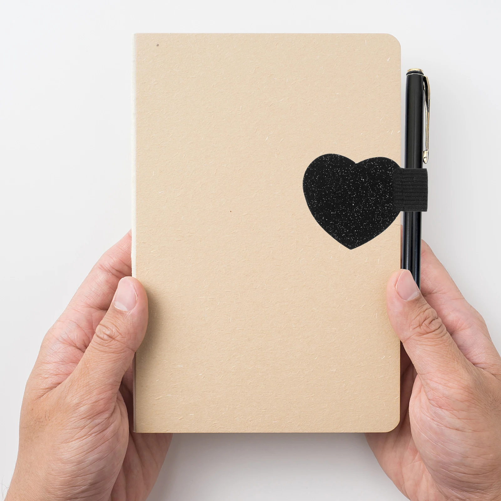 

Heart Shaped Self-Adhesive Pen Holder Wear-Resistant Sturdy Compact Lightweight Office Supply For Nurses Teachers Doctors