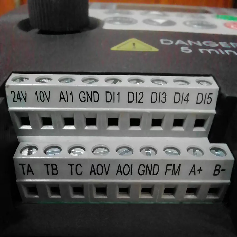 Imagem -06 - Conversor Variável Econômico da Movimentação da Frequência da Saída do ph da Entrada da Fase Mini Vfd para o Inversor do Controle da Velocidade do Motor 3.7kw 5hp 220v