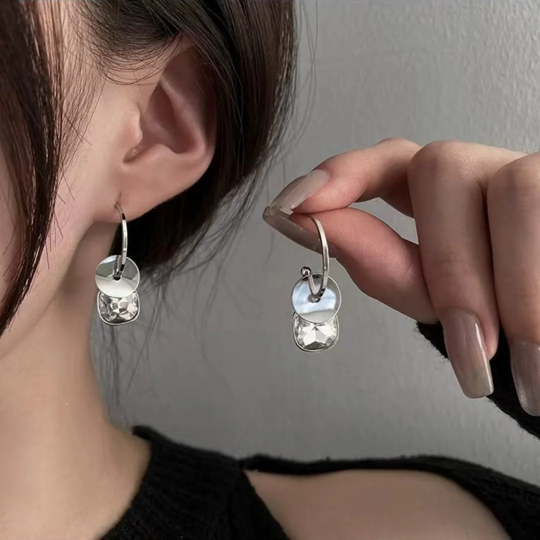 

DUTRIEUX Minimalism Silver Sequin Geometry Crystal Earrings Ear Studs Elegant Gentle Temperament Style Unique Ear Decor Jewelry