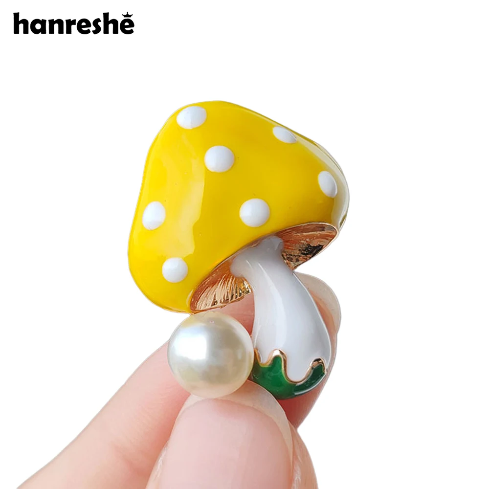 Hanreshe Pearl Mushroom Enamel Pin Lovely Plant Brooch for Women Girls Suits Lapel Backpack Badge Accessories Collections