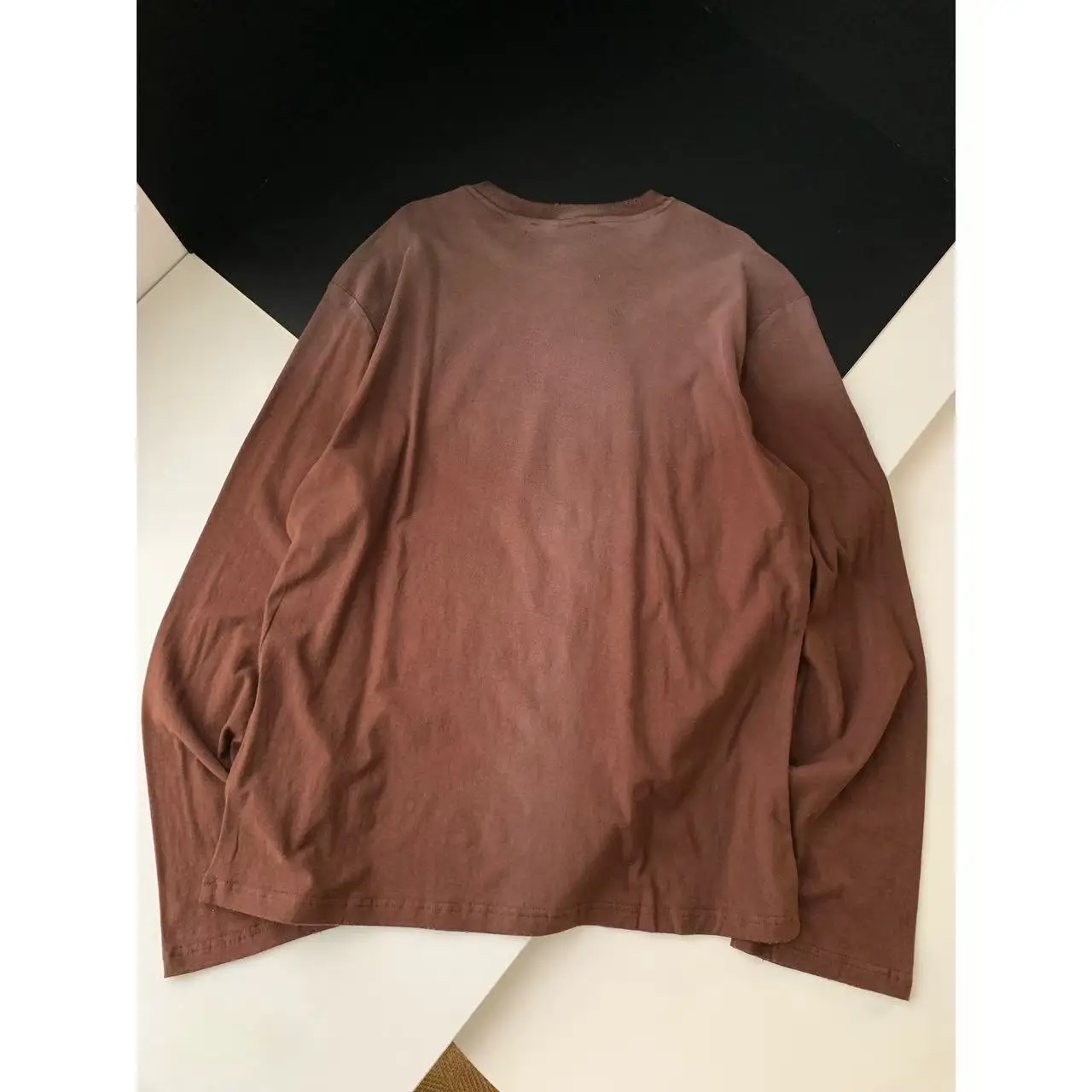 

Футболка KAILE Stoholm 996 Series с длинным рукавом, цветной вышитой надписью, прямой крой, хлопок