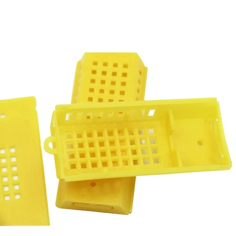 

50 Pcs Bee Transport Cages Beekeeping Bee Queen Rearing Cage Plastic Hollow Breathable Cage Mailing Bees Beekeeping Tools