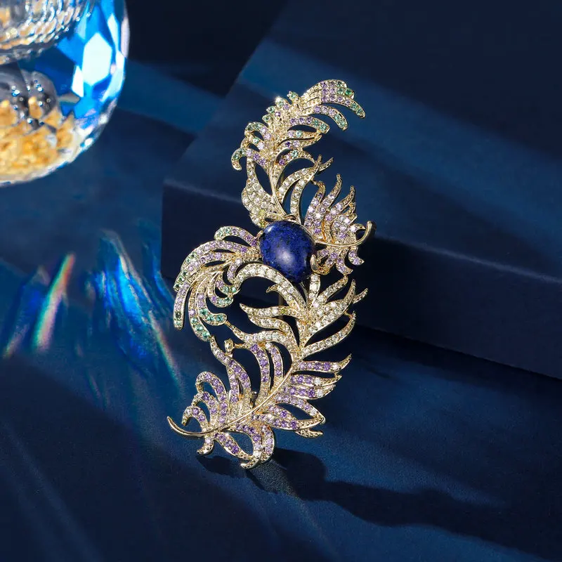 New High-end Feather Brooch Elegant Temperament Palace Style Autumn Winter Clothing Accessories Coat Jacket Wholesale