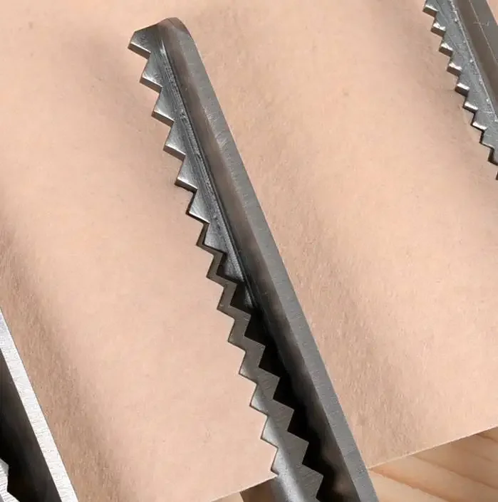 3/5/7mm Kleermakerij Geschulpte Rand Kartelschaar Schaar Clipper Cutter Naaien Professionele Kleermaker Schaar Doek Tailoring