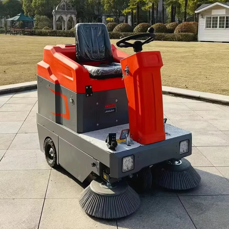 Automatic Electric Ride-on Street Sweeper High Durability Driving Industrial Sweeping Machine
