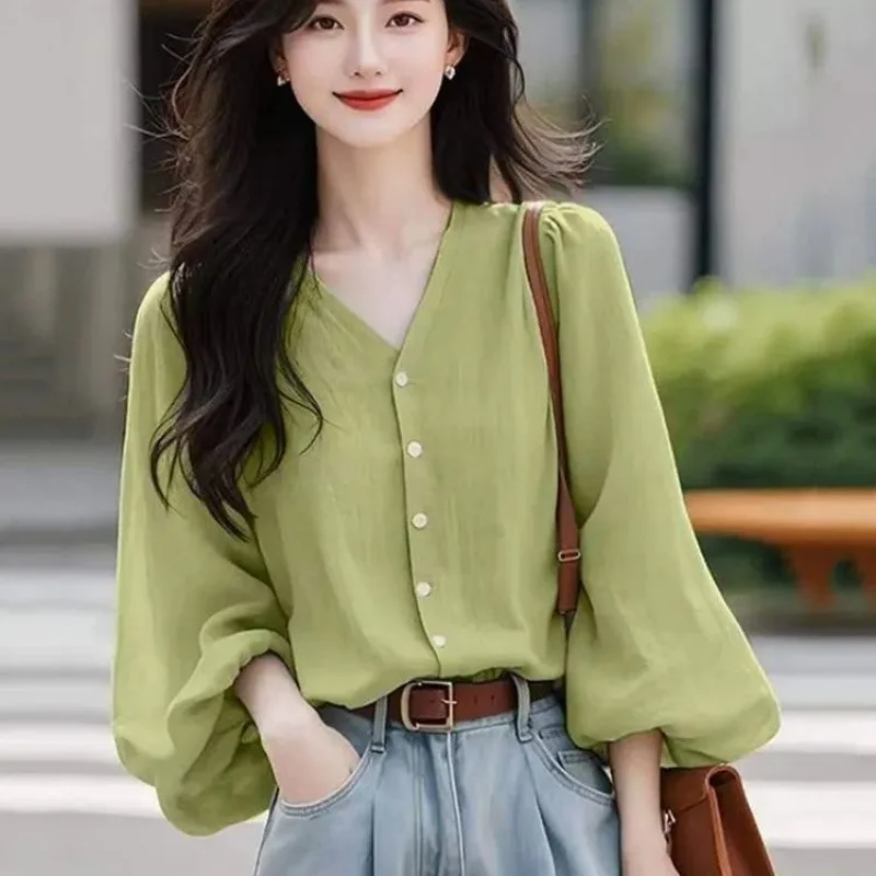 Langarmshirt im französischen Stil für Damen, 2025, Herbst, lockerer Chiffon-Blusen mit V-Ausschnitt