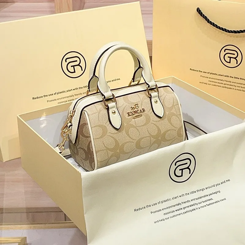 

Luxury women's handbag, shoulder bag, high-end sense, crossbody bag, 2025 new autumn and winter fashion versatile pillow bag