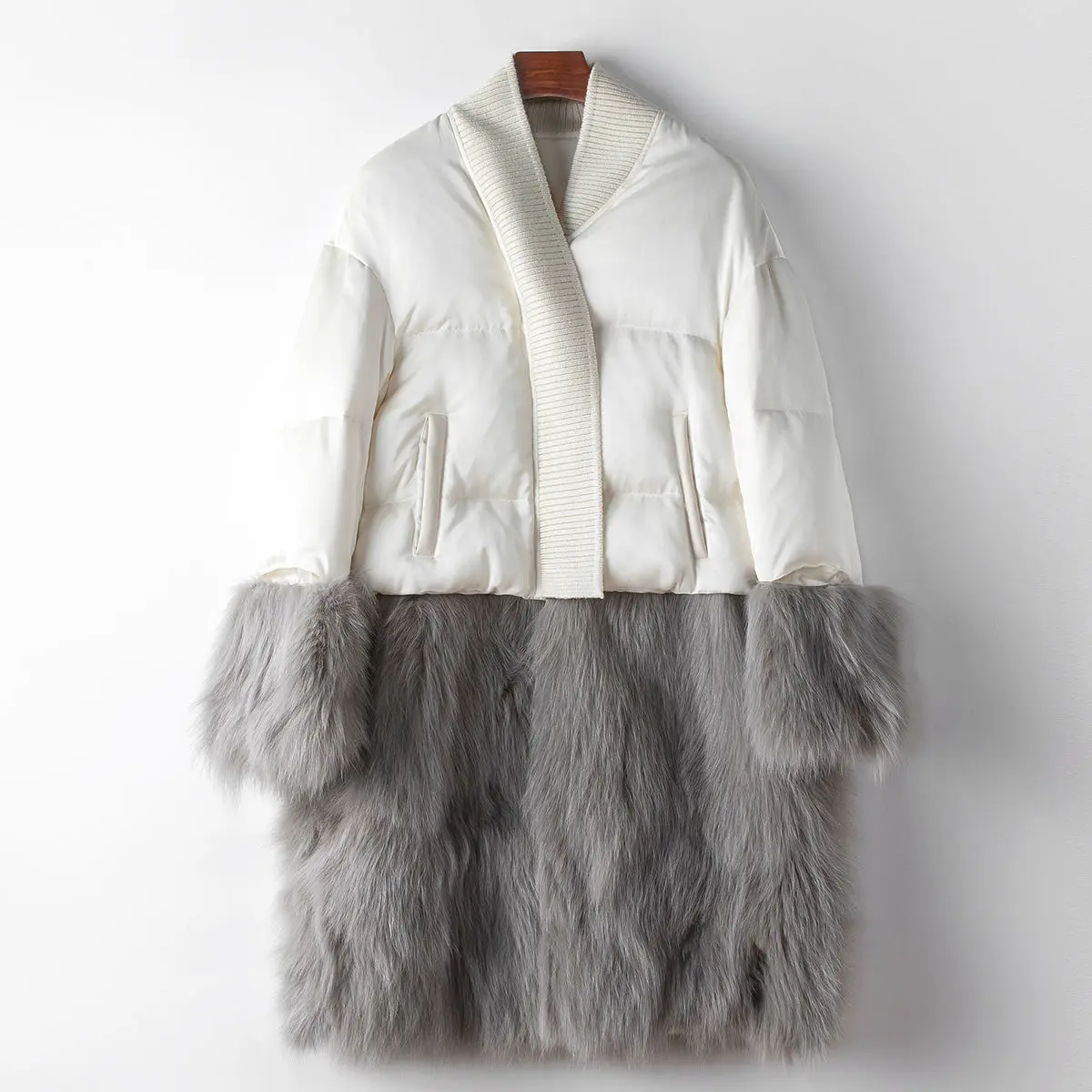 spring fashion, socialite style, 90 goose down 2024 women's new product, raccoon fur