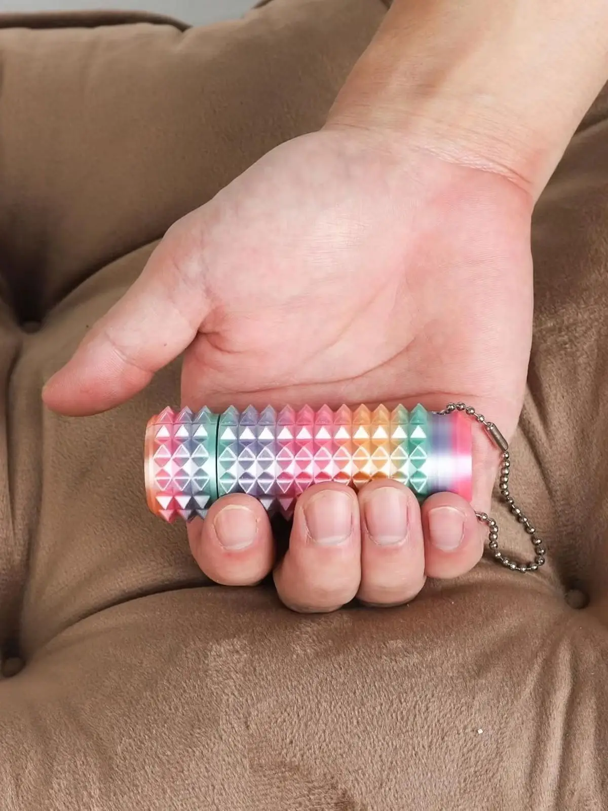 Little Ouchies Schmerzstimulations-Fidget-Spielzeug, 3D-gedruckter stacheliger Taschen-Schlüsselanhänger mit Clicker-Knopf-Spinner, sensorisches Spielzeug gegen Angstzustände und zur Konzentration – Detail 8