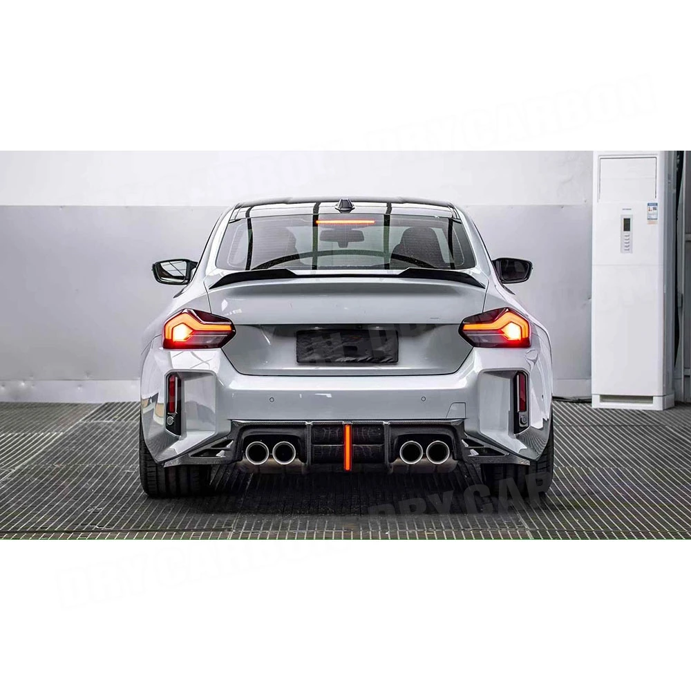 Задняя губа из углеродного волокна с фонарем для BMW G87 M2 2023+, задний диффузор, задний бампер, диффузор, спойлер со светодиодной подсветкой, комплект кузова автомобиля