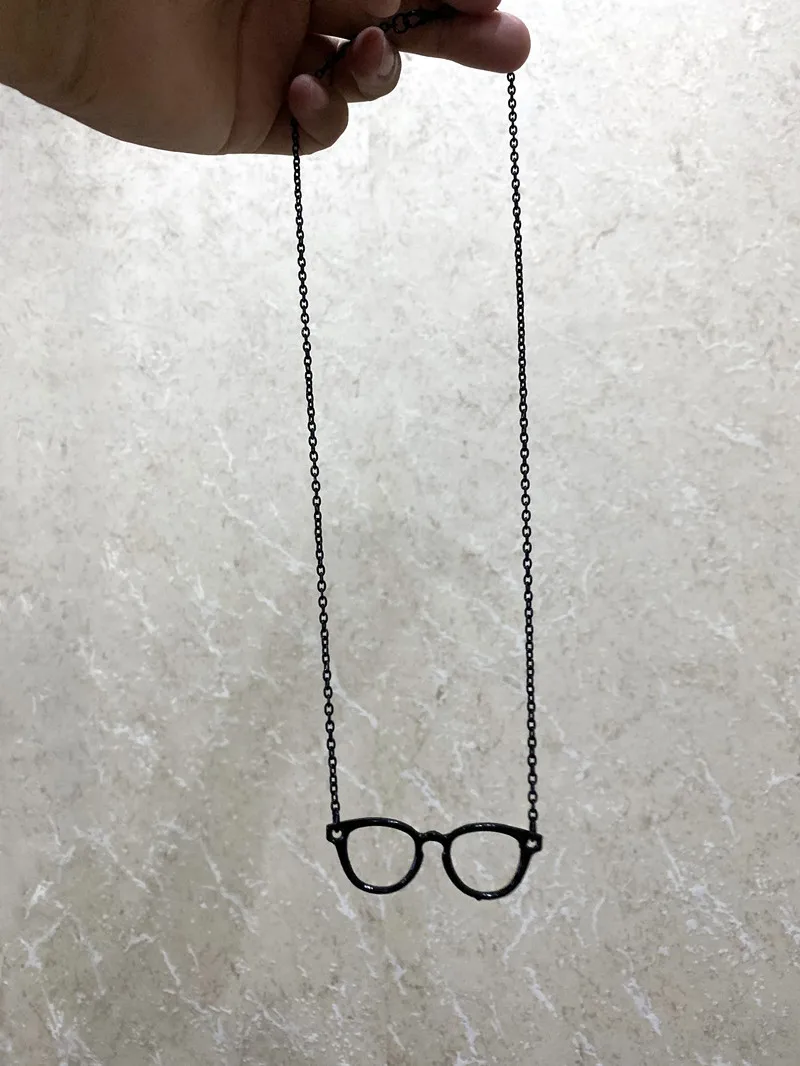 Black Glasses Pendant Necklace For Women Man Personality Punk Jewelry Accessories Gift Hollow Eyeglass Frames Charm Chain Choker