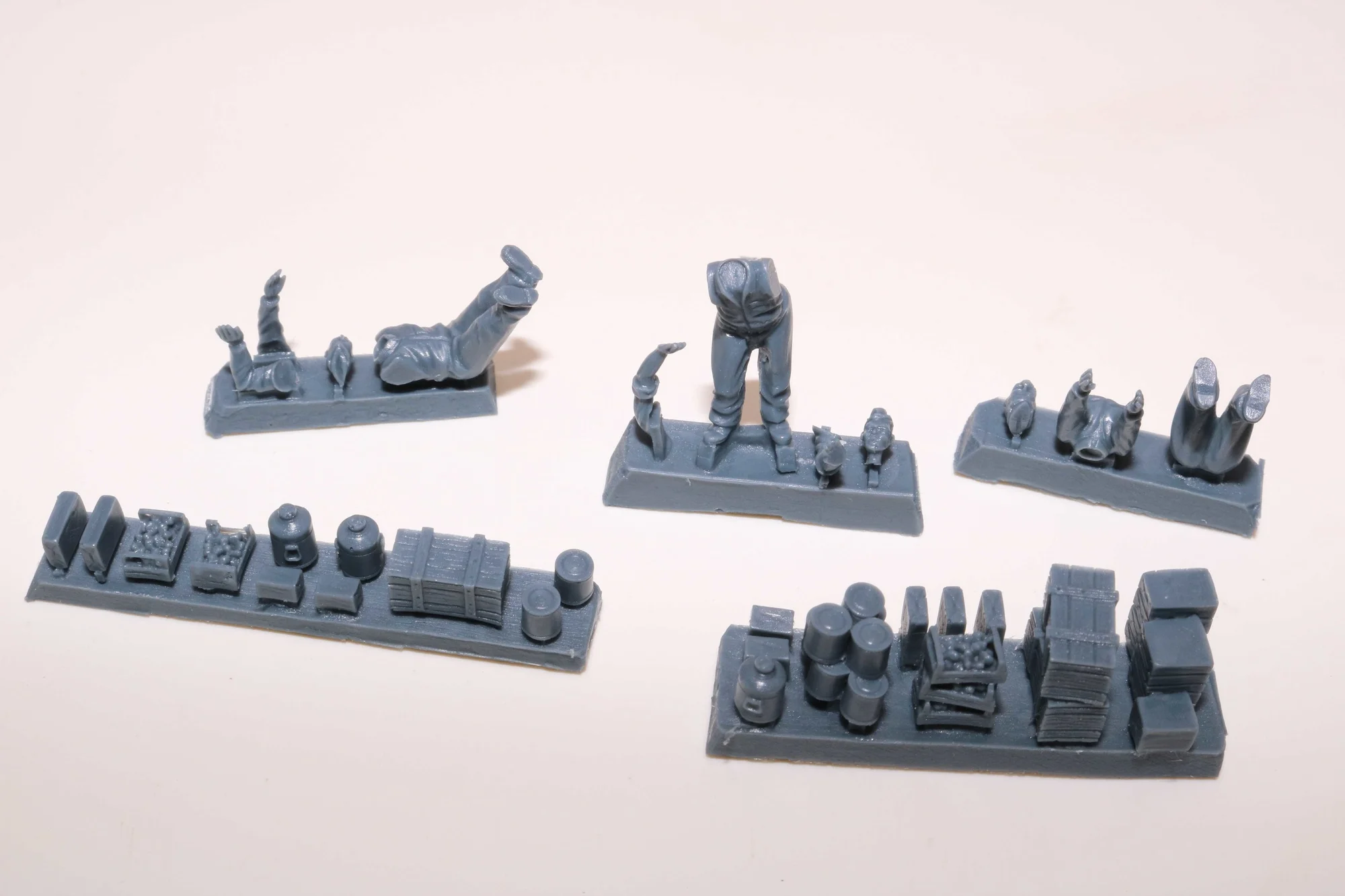 1/72 Die-cast Resin Soldiers, Sailors And Supplies From Are Not Painted