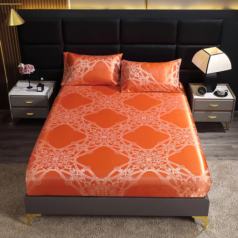 1 Fitted Sheet (Pil…