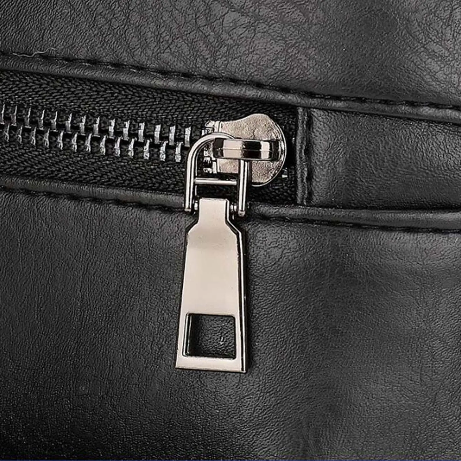 Modern Laptop Bag for Men - Stylish and Practical Travel Companion
