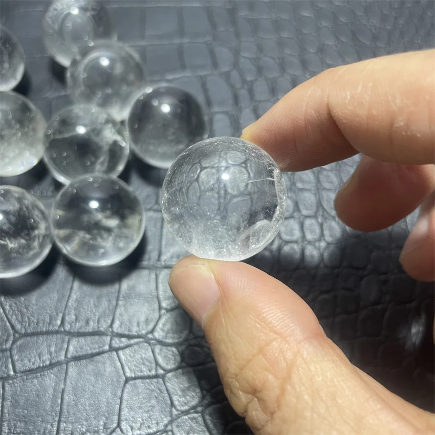 10pcs/lot Natural Healing Clear Quartz Crystal Ball Stone Sphere Energy Ball Reiki Healing Feng Shui Improve