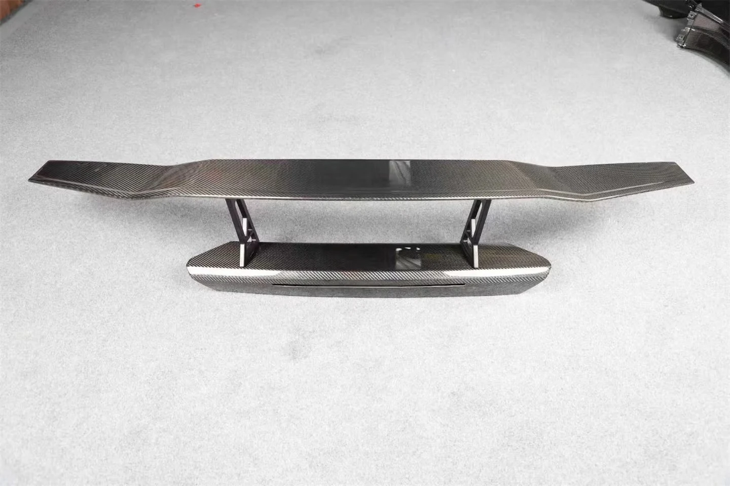 High Quality M Style Dry Carbon Fiber Rear Spoiler Trunk Spoiler for Huracan LP580 LP610