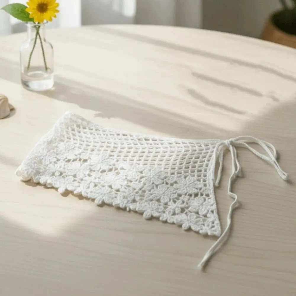 calcas-com-cinto-bordado-detalhe-de-flor-em-croche-e-efeito-de-duas-pecas-estilo-vintage-elegante-branco-vazado-com-gola-falsa-decorativa