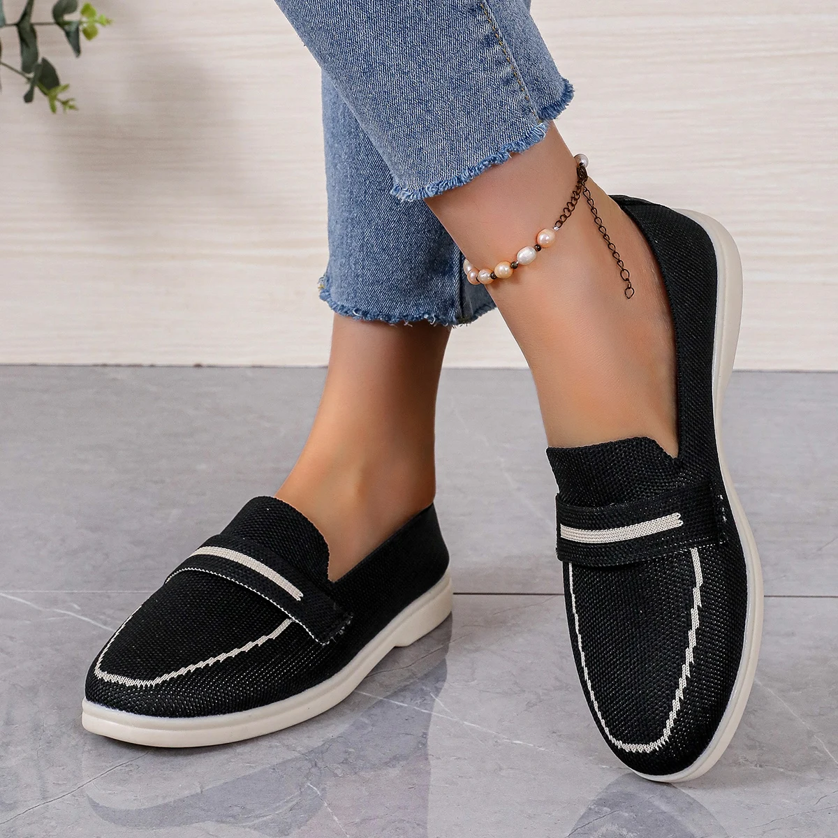 New Women Black Loafers Shoes Brand Casual Flat Shoes Leather Cashmere Single Shoes Ladies Walking Non Slip Chaussure Femme