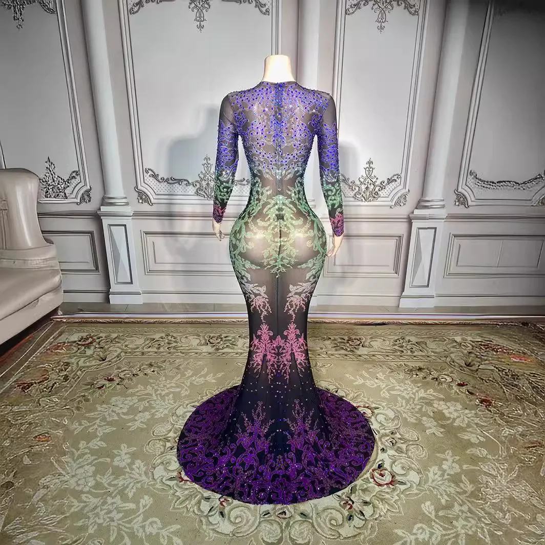 ชุดราตรีวันเกิด Rhinestone เลื่อมบาร์โฮสต์ชุดยาวชั้นนักร้องหญิงประสิทธิภาพชุดราตรีเสื้อคลุมสีม่วง Luxe Cérémonie