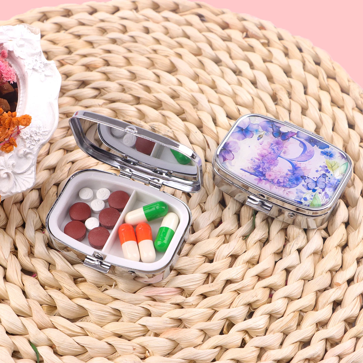 Beautiful A-O Letters Metal Medicine Box with 2 Compartments Portable Travel Sealed Small Pill Organizer Container Storage