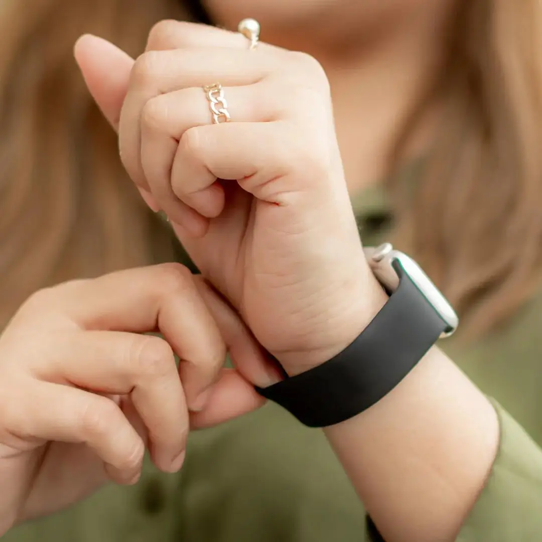 Solo Loop для Apple Watch ремешок 42/46 мм 44 мм 45 мм 38/40/41 мм Мягкие силиконовые ремешки iwatch Series 9 SE 10 8 7 6 5 4 3 Ultra 2 49 мм