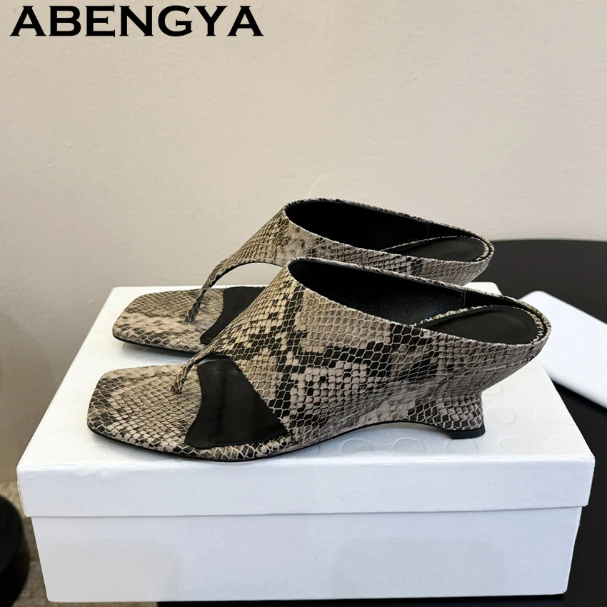 Summer New Trend Flip Flops Wedge Heels Slippers Women Genuine Leather Round Toe Slipsole Slippers Woman Fashion Shoes Mujer