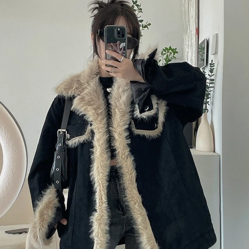 

Новое зимнее поступление, женская стеганая утолщенная джинсовая куртка большого размера, ретро-стиль, свободная для женщин больших размеров, лоскутный дизайн