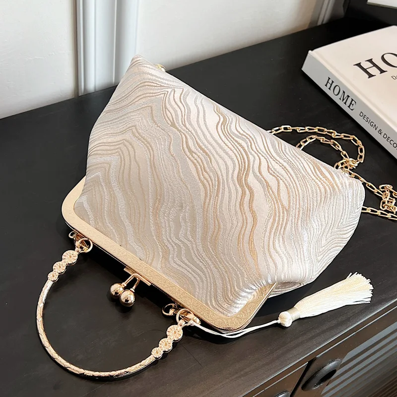 Vintage Embroidery Fringe Handbags Designer Women Evening Clutch Bag Luxury Clip Crossbody Shoulder Bag Purses Fashion Satchel