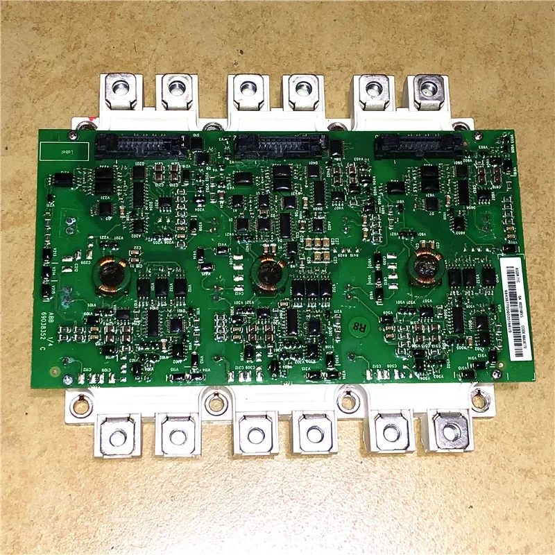 

FS450R12KE3/AGDR-71 FS450R17KE3 триггеры ABB плата инверторного привода.