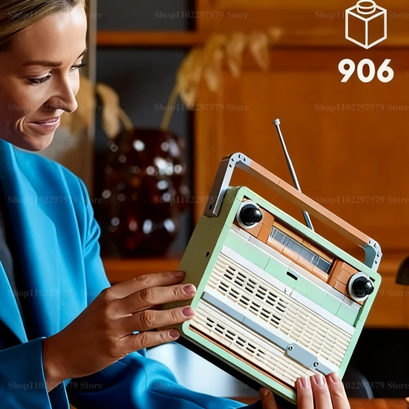 Creative DIY ICONS Series Retro Radio Model Building Blocks 1970s Radio Musicians Decoration Building Kid Toy Adult Collectibles