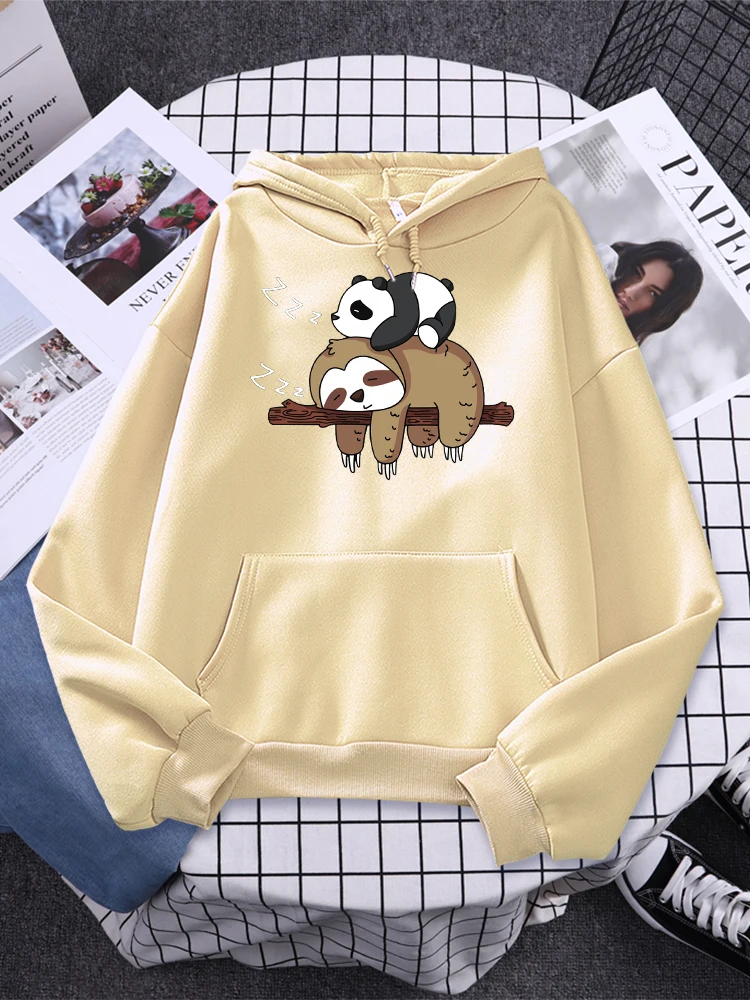 Panda Lying On A Sloth Prints Women Sweatshirt Autumn Fleece Warm Hooded Casual Fashion Hoodies All-Match Unisex Sportswear