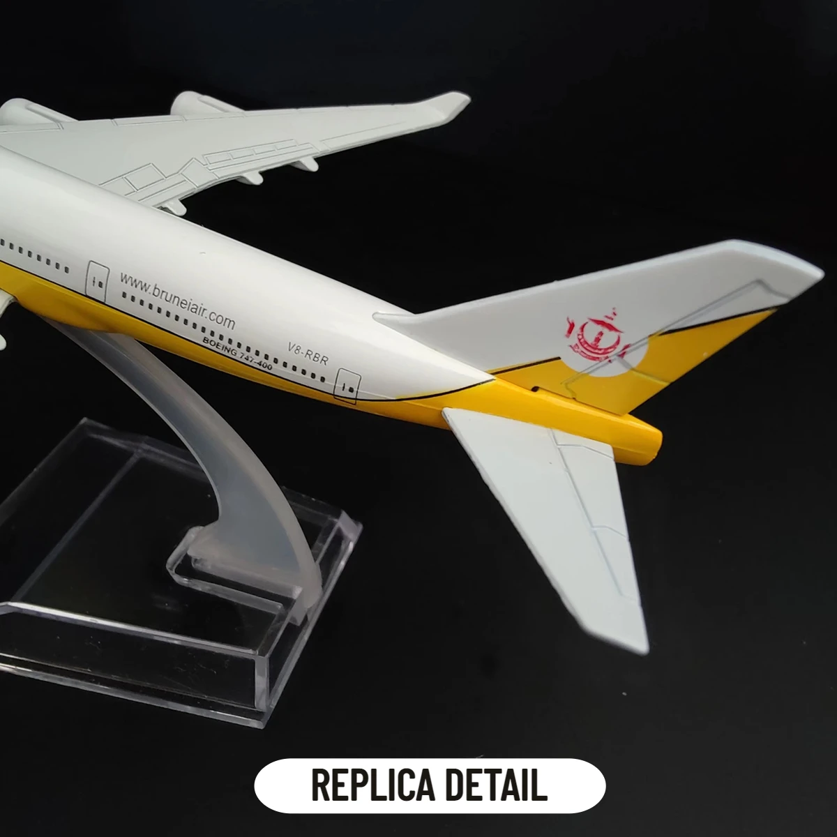 1:400 Scale Metal Aviation Miniature, Royal Brunei B787 Aircraft Replica Airplane Model, Kids Room Decor Xmas Gift Toys for Boy