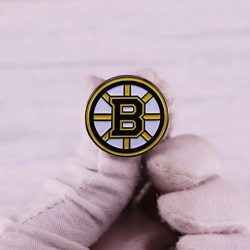 NxHxL Hockey Boston-Bruins Logo Lapel Pins Backpack Jeans Enamel Brooch Pin Women Fashion Jewelry Gifts Cartoon Badges