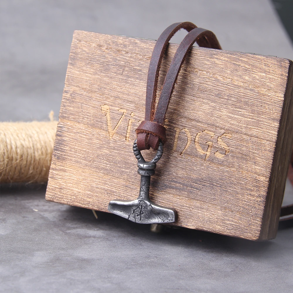 Colar Viking em aço inoxidável com caixa, cinza de ferro, martelo de Thor, Mjolnir, escandinavo nórdico, prenda para homens