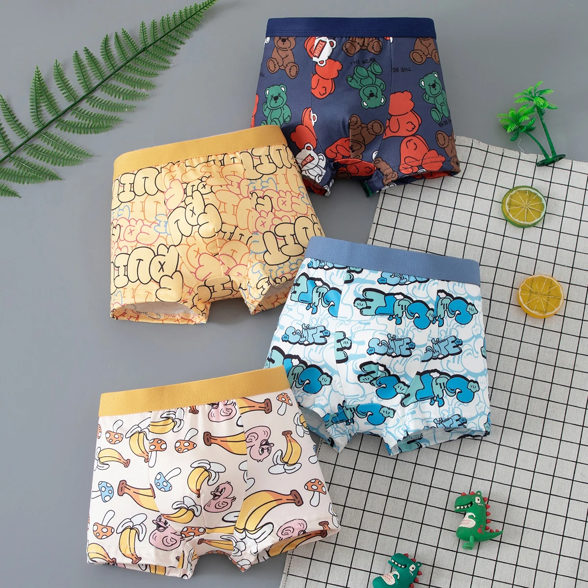 4-piece Set of Boys' Multi-color Matching Combination Printed Underwear Cute And Comfortable Square Shorts Casual Home Shorts