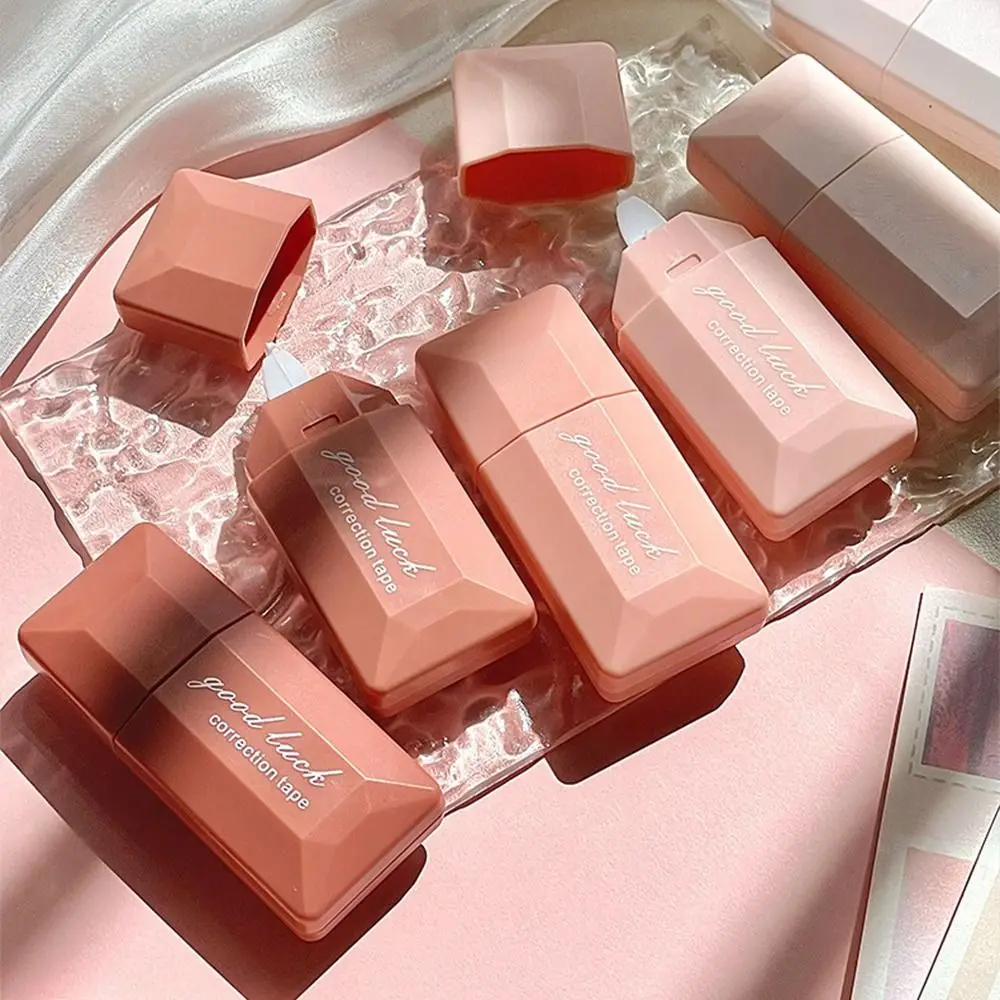 Simpatici strumenti creativi per la correzione degli errori Kawaii Sfumatura di colore Studente Nastro di copertura dei punti Correttore di errori di cancelleria per bambini