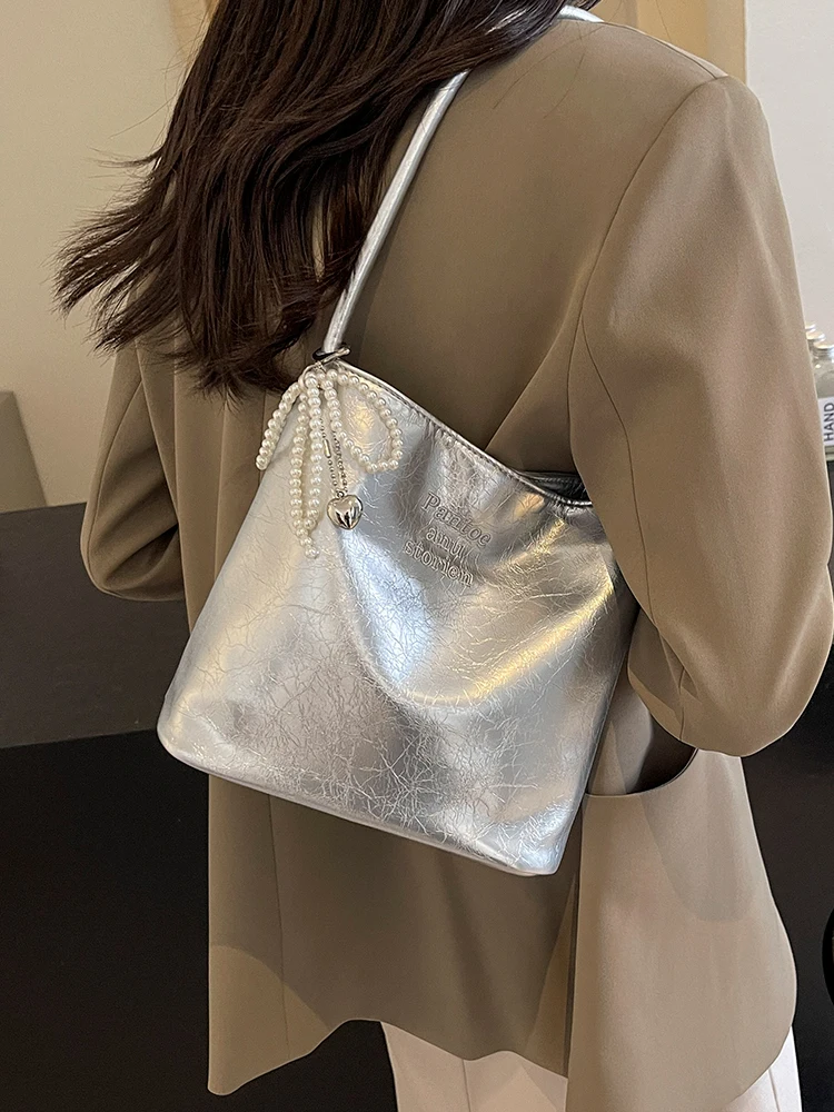 Solid Color Underarm Bucket Bag For Women New Fashion Pearl Bow One Shoulder Bag Versatile Red Soft PU Leather Handheld Bag