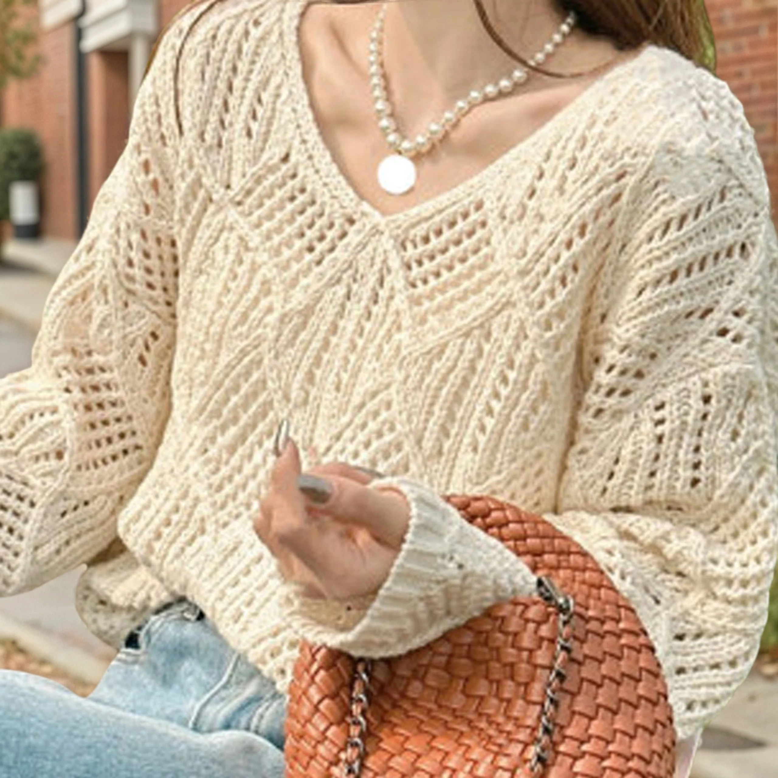 Korean rhombus-shaped V-neck hollow knitted thin pullover sweater, fashionable women's long-sleeved sunscreen outer women