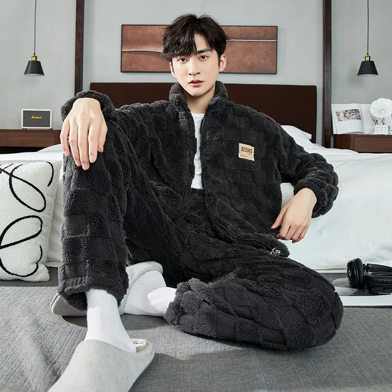 Men Warm Flannel Pajamas Autumn Thicken Long-sleeved Trousers Two-Piece Set Winter Man Pyjamas Loose Comfortable Sleepwear Suit